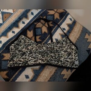 Lululemon Hot Spell Bra Size 4 , Perfect Condition Never Worn